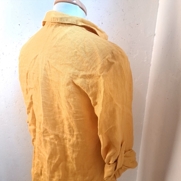 Zara | Mustard yellow casual button up women's blouse *missing a button* - Picture 4 of 9